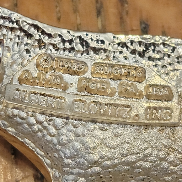 Vintage 1989 Phantom of the Opera Brooch by Albert Elovitz - Picture 4 of 5